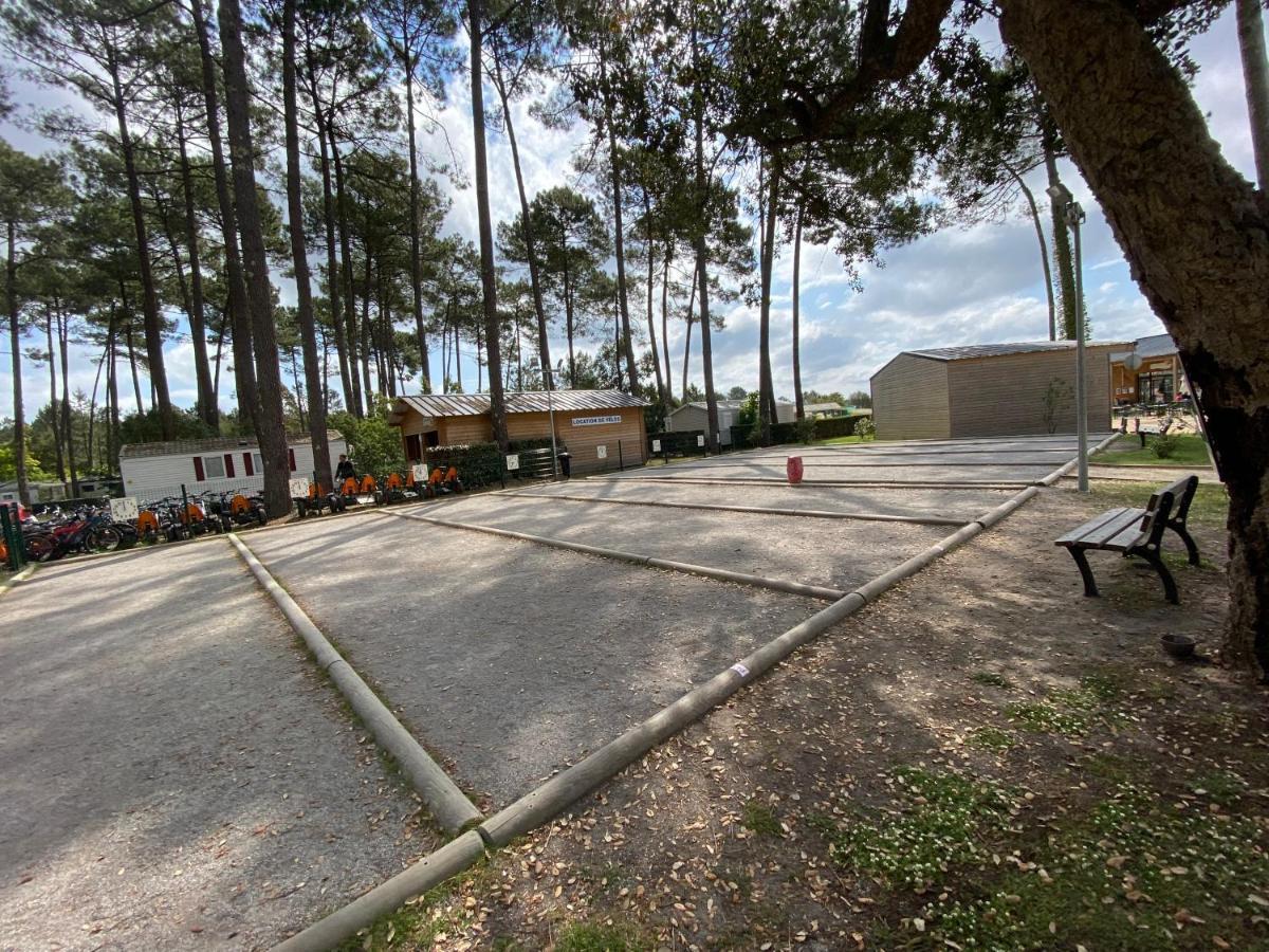 סן-ז'וליין-אן-בורן Vacances Sous Les Pins, Pres De La Mer, 6-8 Pers,Bien Equipe, Piscine מראה חיצוני תמונה
